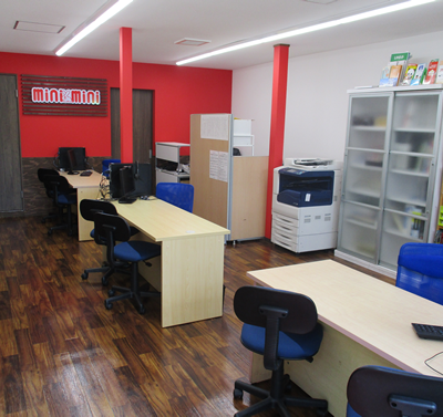 miniminiFC 岸辺正雀店　店内